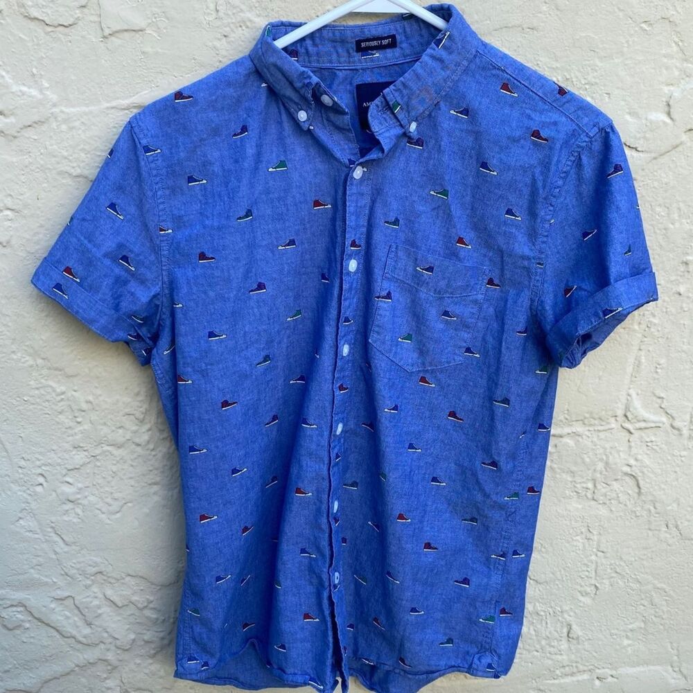American Eagle Men's Short Sleeve Button Down Shirt Blue Sneaker Prin sz S